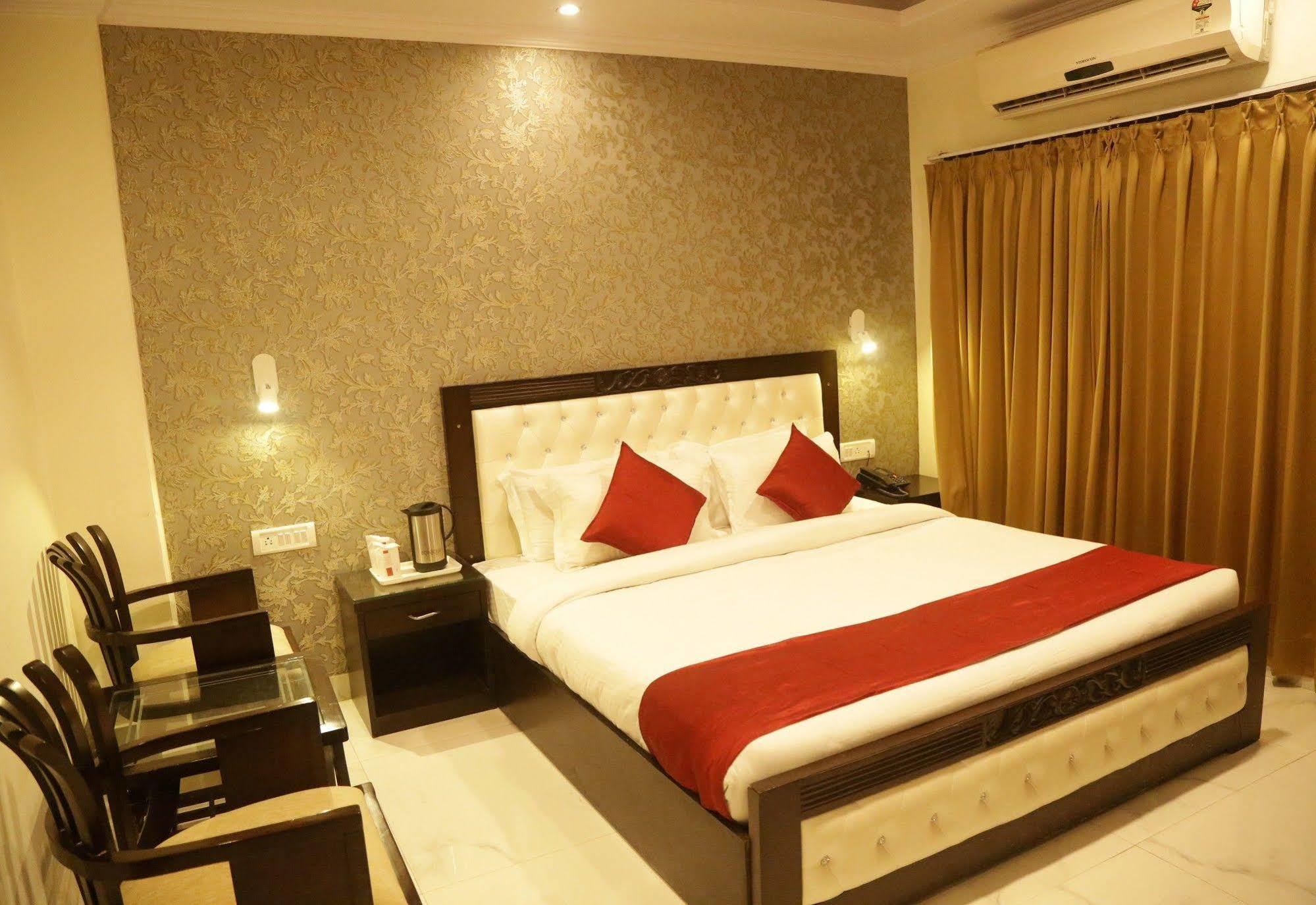 Hotel Eurasia Divisione di Divisione di Jaipur Esterno foto